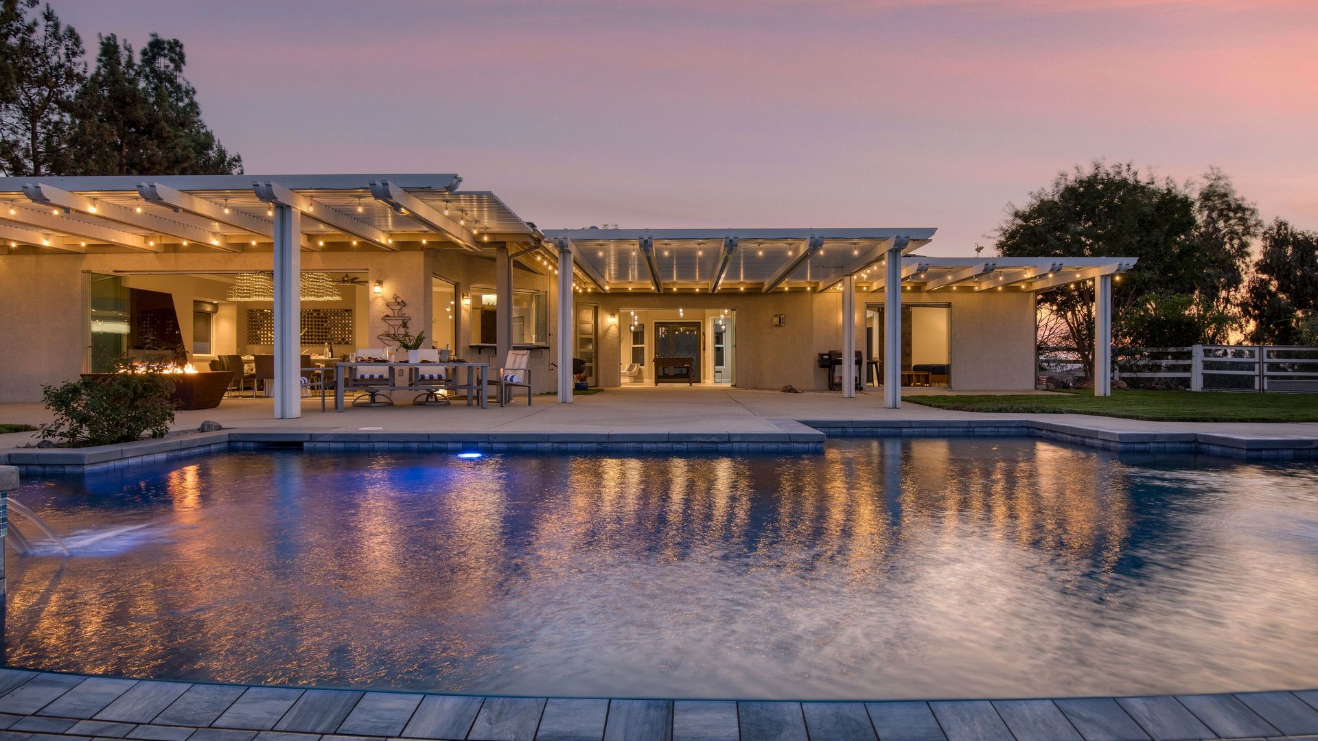 Summit Ranch by AvantStay® | Book Direct & Save!